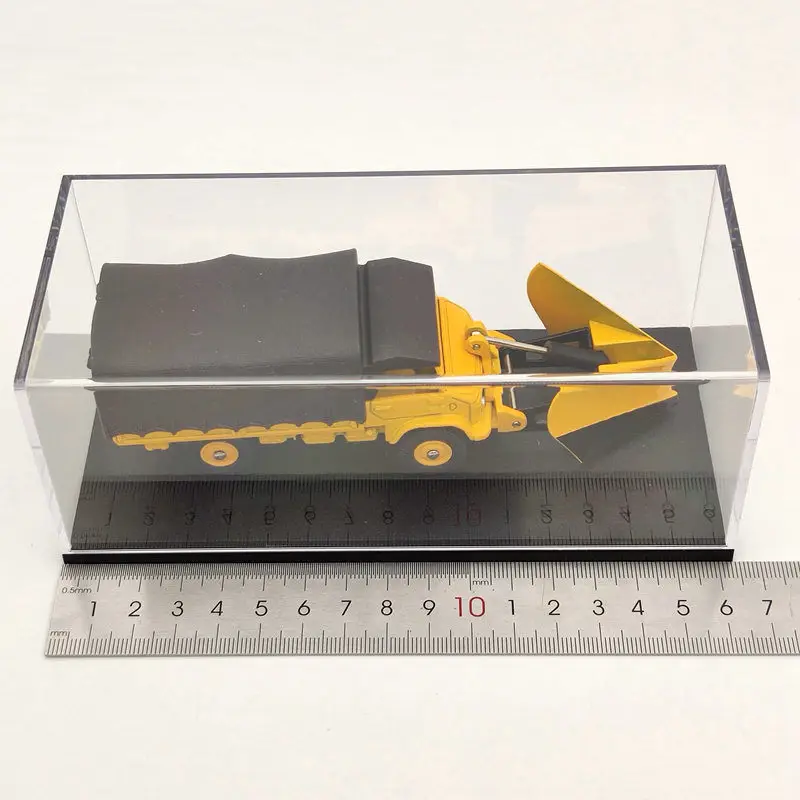 Clear Acrylic Display Case for 1:43 & 1:64 Model Cars 4 Clear Acrylic Display Case for 1:43 & 1:64 Model Cars - Image 4