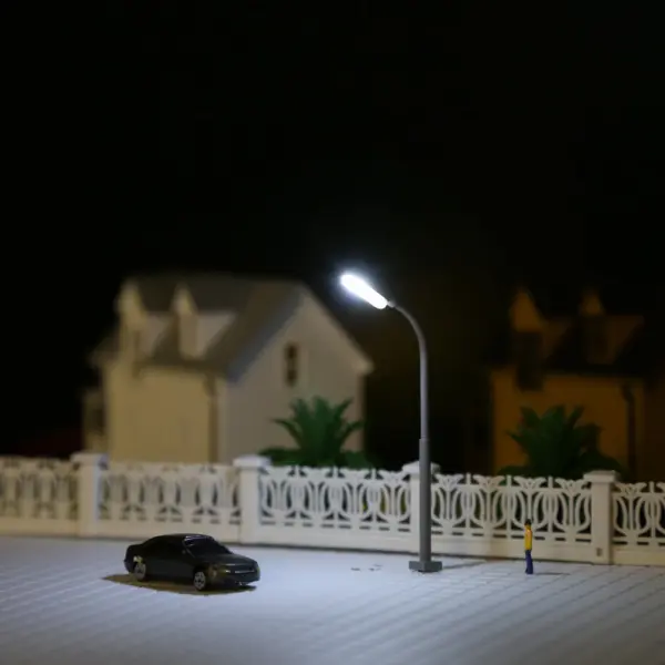 5pcs Warm White Street Lamps for Model Scales - Image 10