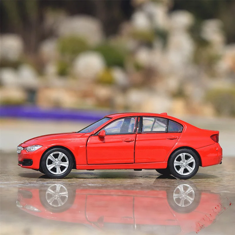 WELLY 1/36 BMW 335i Diecast Model Car 2 WELLY 1/36 BMW 335i Diecast Model Car - Image 2