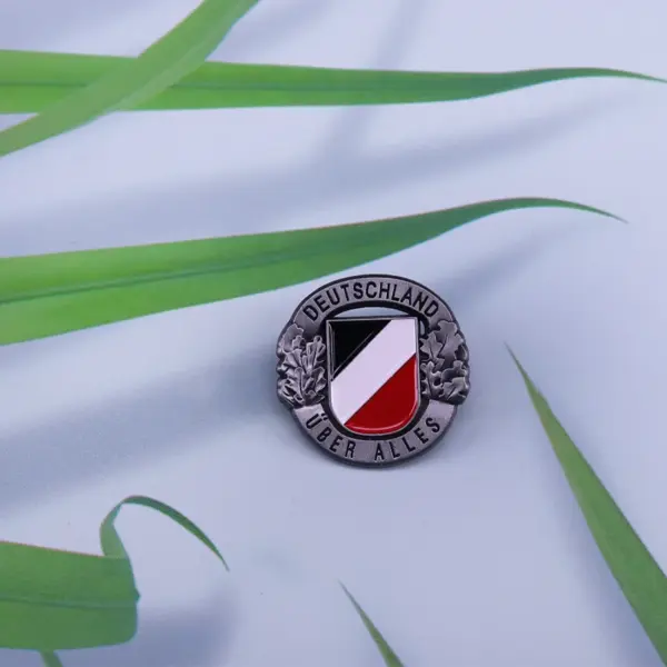 German Flag Brooch Pin Deutschland Badge - Image 3