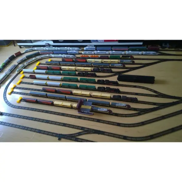 1:87 Scale Cave Railway Crossing Station - Image 4