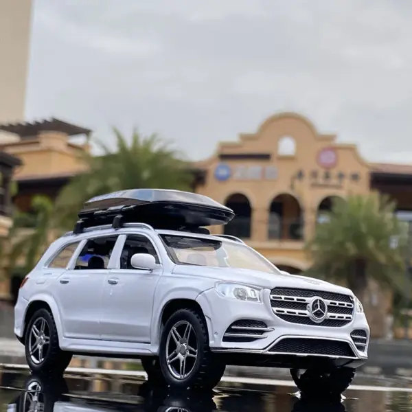 1:32 GLS580 SUV Diecast Alloy Car Model - Image 11