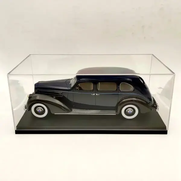 1:18 Scale Diecast Car Acrylic Display Case - Image 6
