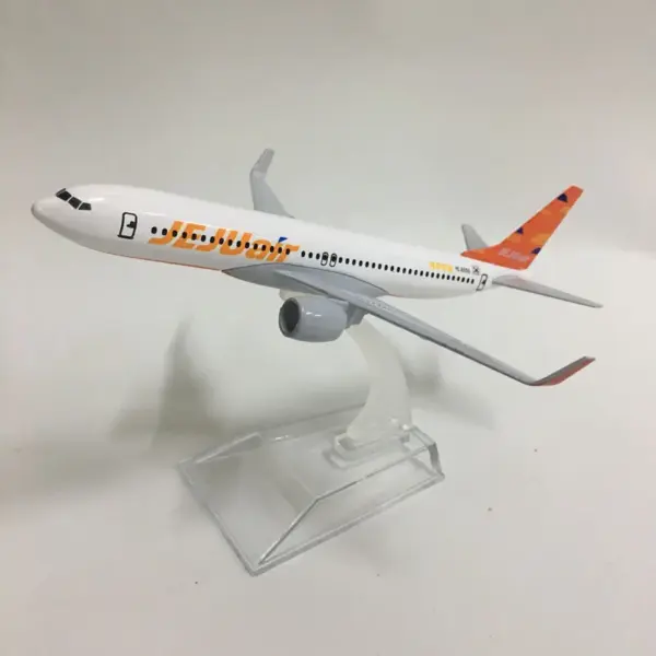 Korea JEJUAIR Airlines Boeing 737 Model Airplane - Image 3