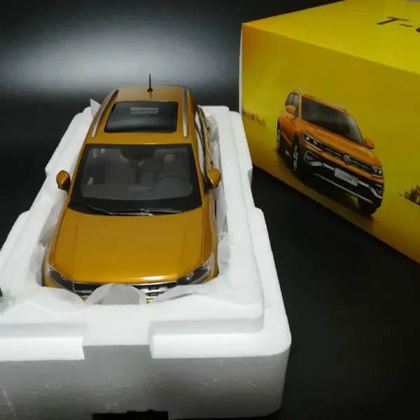 1:18 Scale Shanghai VW T-CROSS Alloy Model - Image 6