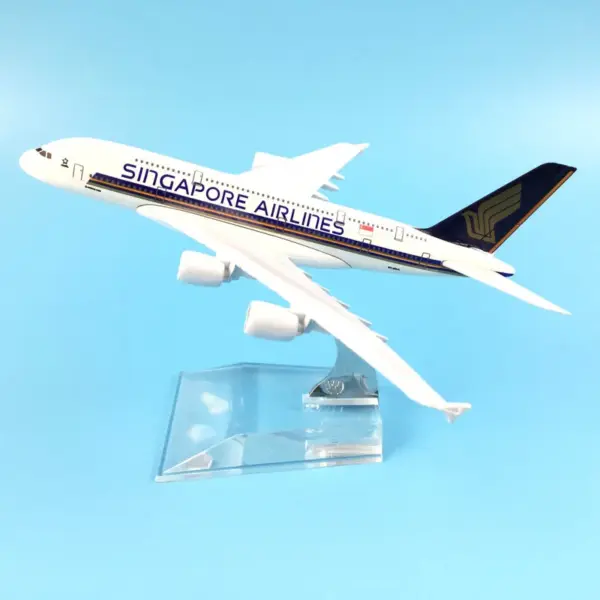 Singapore Airways A380 Model Aircraft 1:400 - Image 2