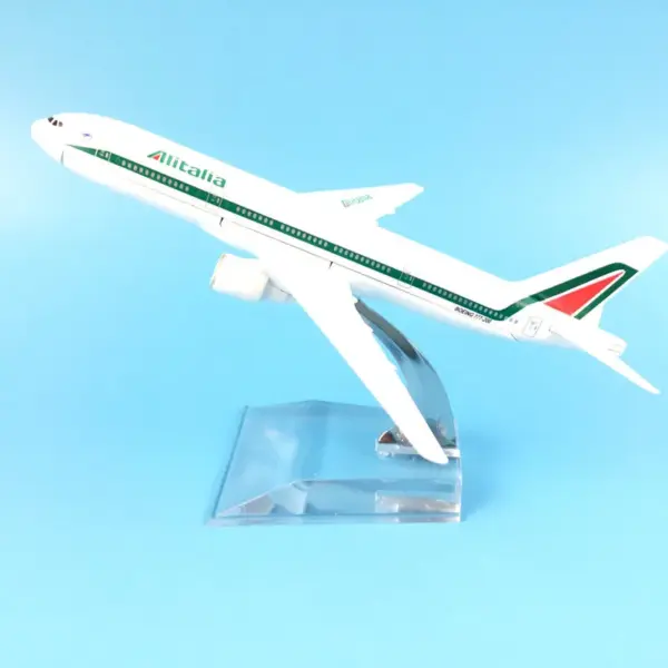 Alitalia Boeing 777 Diecast Model 1:400 Scale - Image 4
