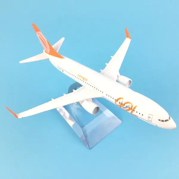 16cm Boeing 737 Model Airplane with Stand - Image 6