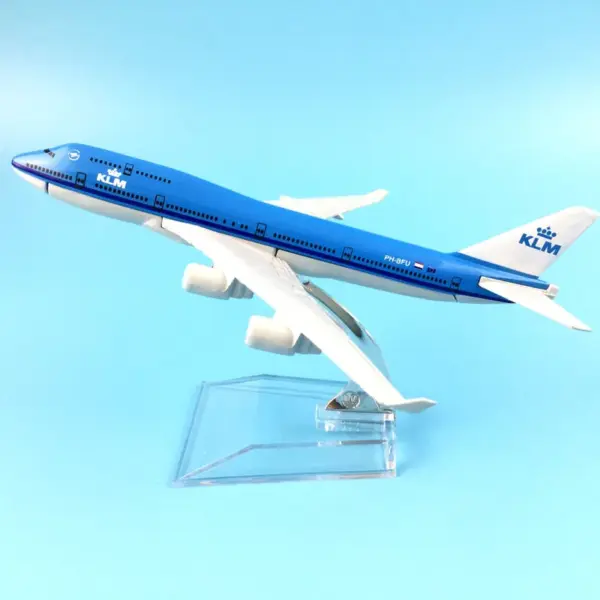 Airbus A380 Boeing 747 Diecast Model 1:400 - Image 33