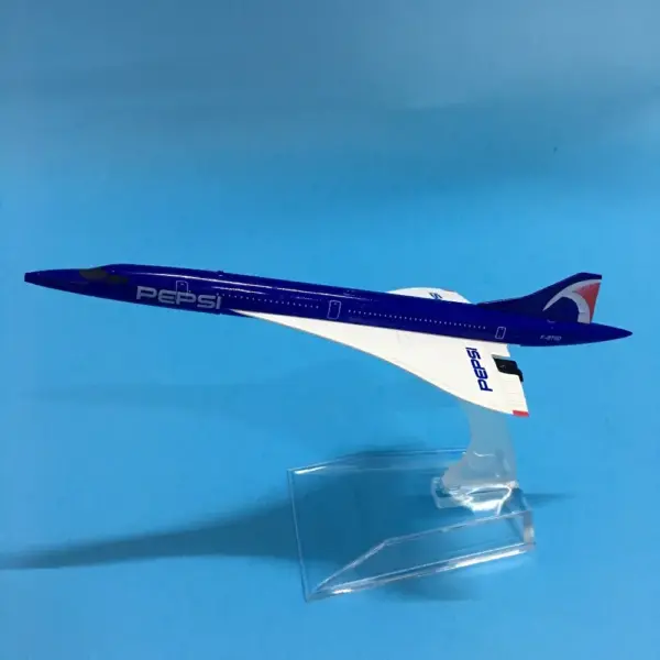 Airbus A380 Boeing 747 Diecast Model 1:400 - Image 19