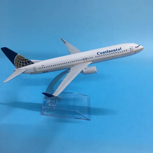 1:400 Boeing B737-800 Model Airplane Collectible - Image 6