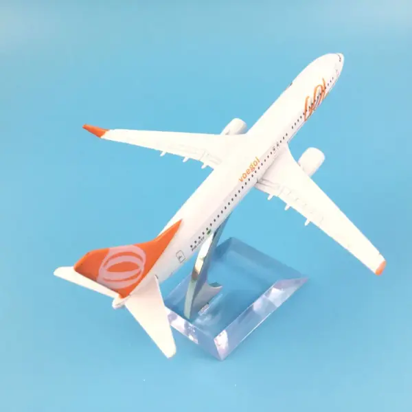 16cm Boeing 737 Model Airplane with Stand - Image 5