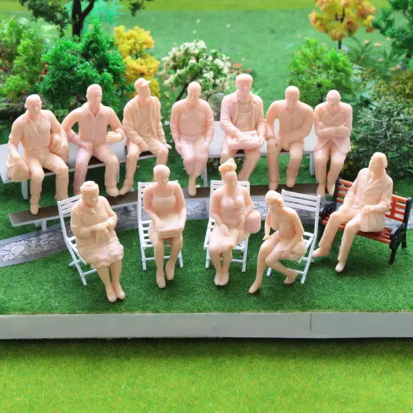 12pcs Unpainted Figurines for G Scale Trains - Image 2