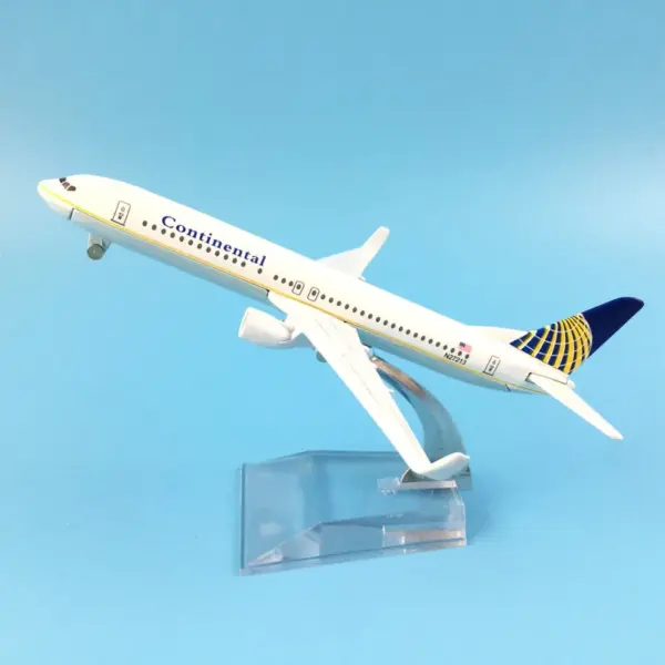 1:400 Boeing B737-800 Model Airplane Collectible - Image 7