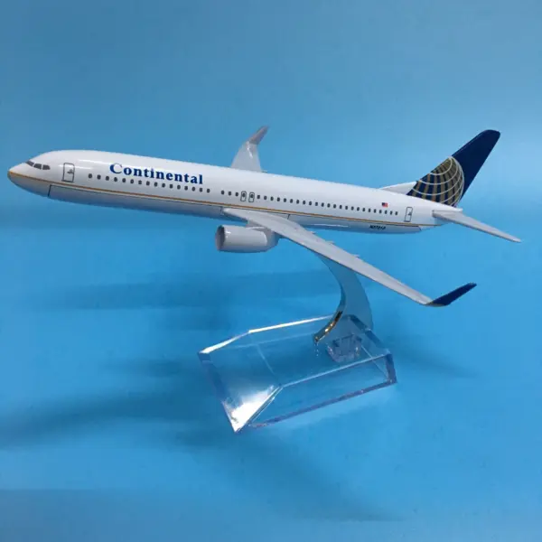 1:400 Boeing B737-800 Model Airplane Collectible - Image 2