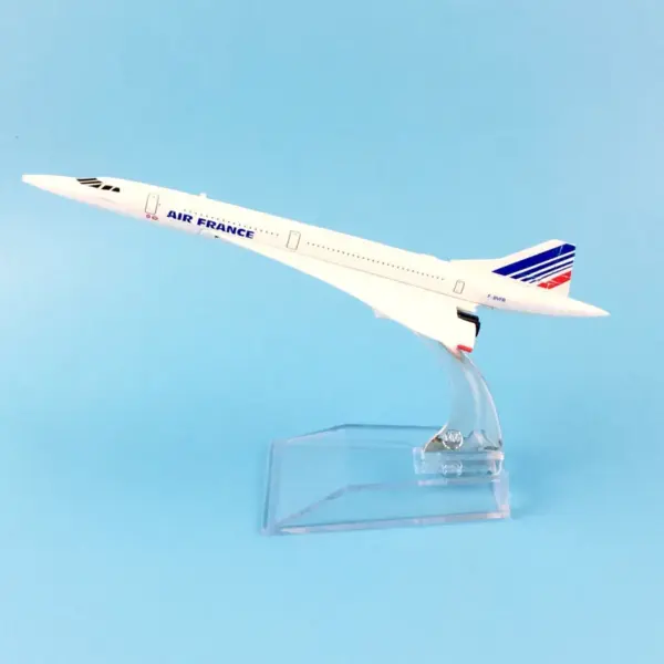 Airbus A380 Boeing 747 Diecast Model 1:400 - Image 21