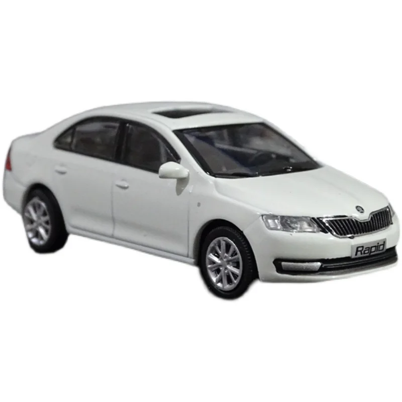 1/64 Skoda Rapid Diecast Model Gift Set 5 1/64 Skoda Rapid Diecast Model Gift Set - Image 5