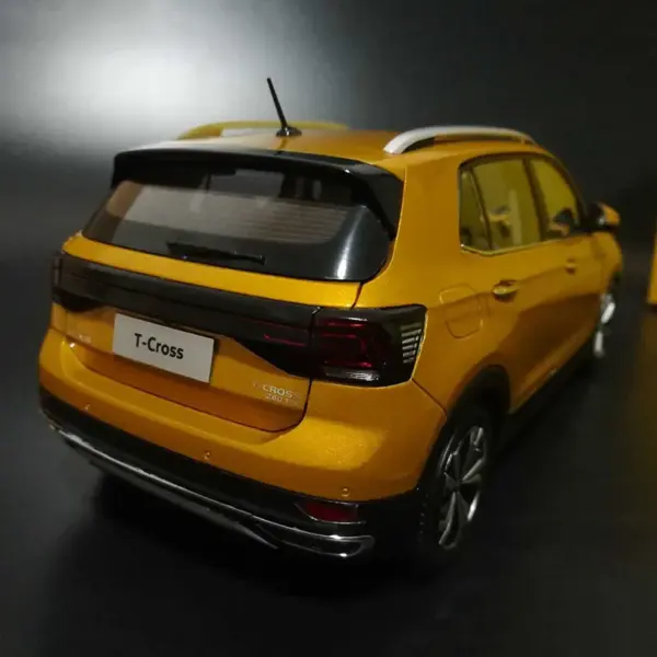 1:18 Scale Shanghai VW T-CROSS Alloy Model - Image 3