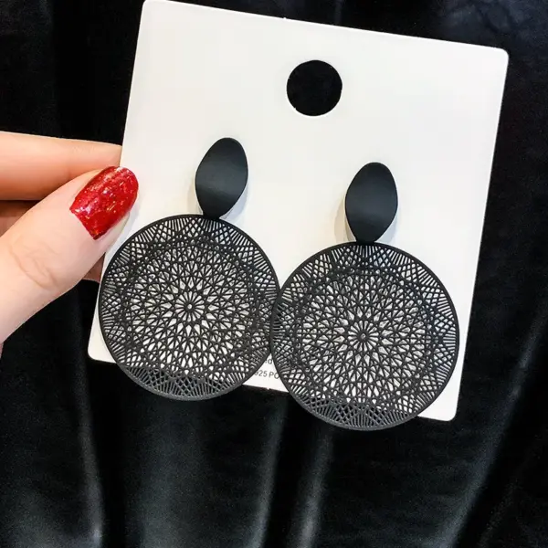 Korean Black Acrylic Drop Earrings for Elegance - Image 13