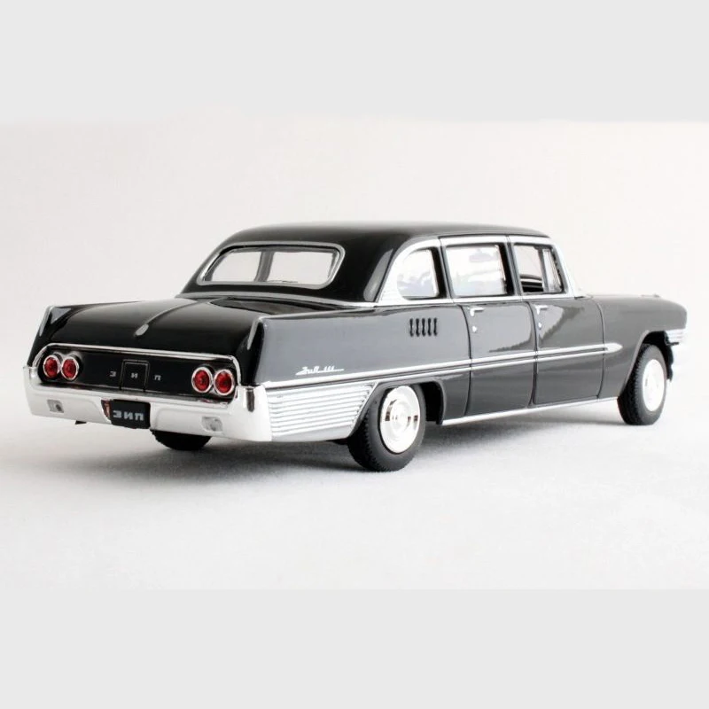 1/43 ZIL 111G Soviet Car Model Collectible 2 1/43 ZIL 111G Soviet Car Model Collectible - Image 2