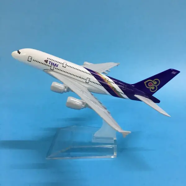 Airbus A380 Boeing 747 Diecast Model 1:400 - Image 29