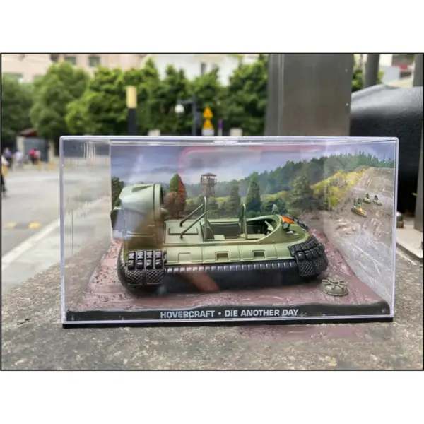 1:43 Alloy HOVERCRAFT Model from 007 Series - Image 3