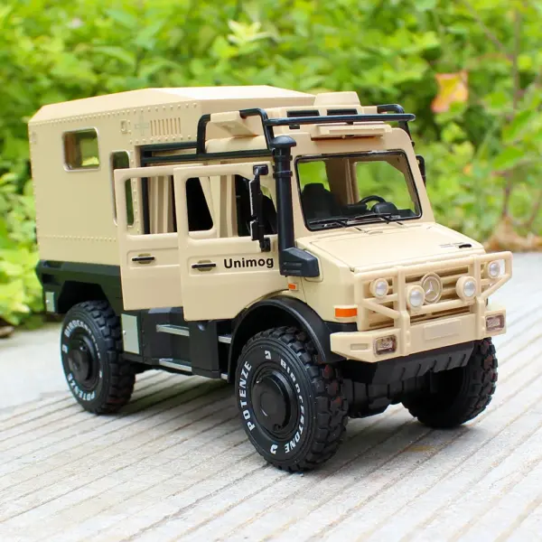 1/32 UNIMOG U4000 Diecast Off-road Model - Image 2