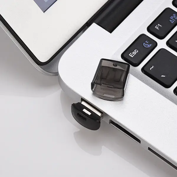 Super Mini USB Flash Drive 128GB for Data Storage - Image 5