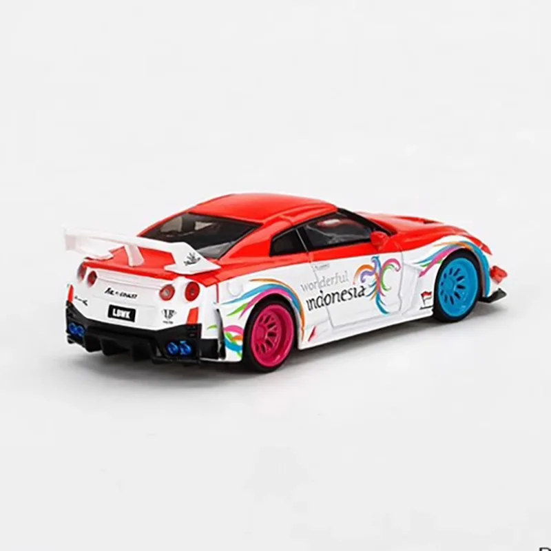 1:64 LB Nissan R35 GT-R GTR Ver.1 Model 5 1:64 LB Nissan R35 GT-R GTR Ver.1 Model - Image 5
