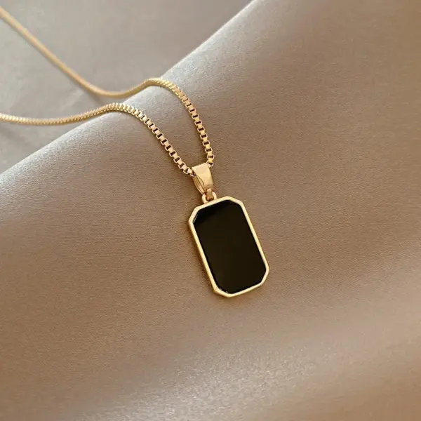 Vintage Green Zircon Square Pendant Necklace - Image 7