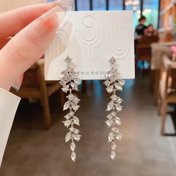 Sliver Maple Leaf Tassel Drop Earrings - Image 6