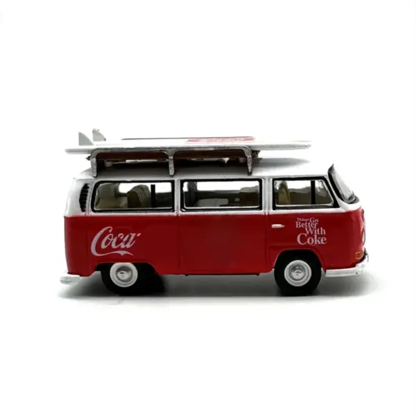 1:76 Diecast Coca-Cola Tourist Bus Model - Image 6