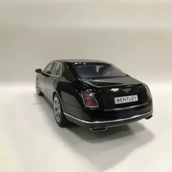 Bentley Mulsanne 1:18 Alloy Car Model - Image 2