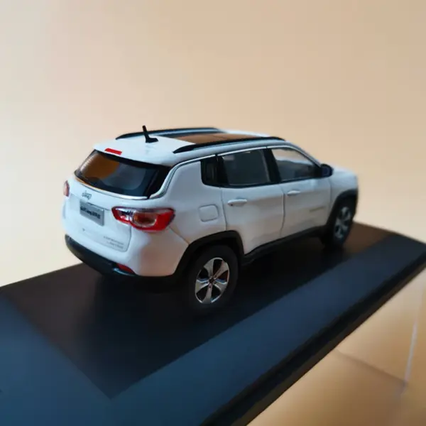 1:43 Scale Diecast Alloy Jeep Compass Model Cars - Image 3