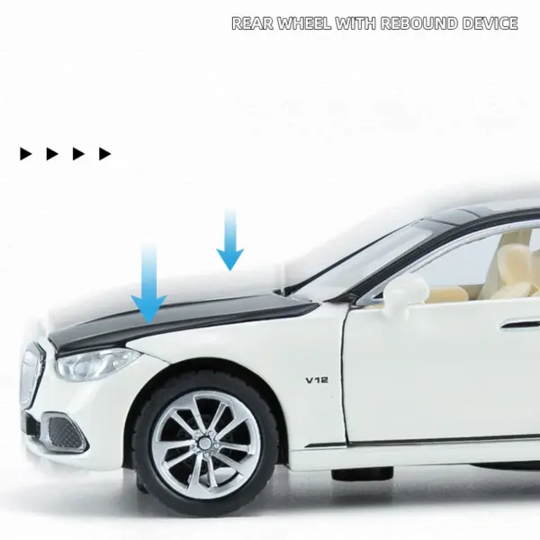 1:32 Scale Mercedes Benz Maybach S680 Model - Image 6