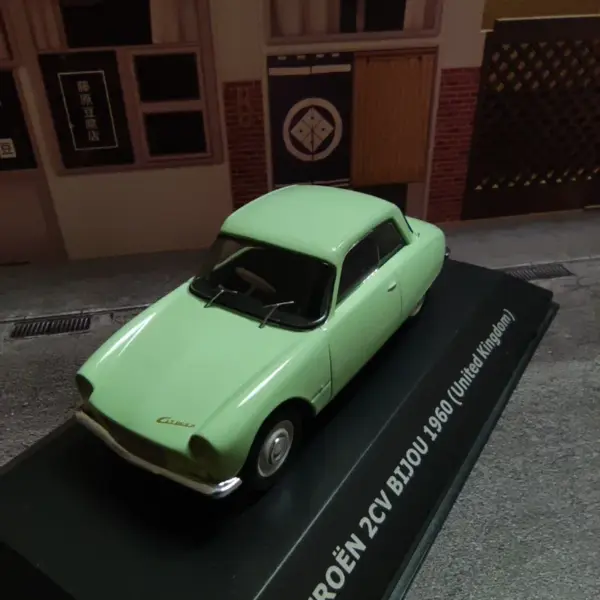 Ixo 1:43 Citroën 2CV Bijou 1960 Model Car - Image 3