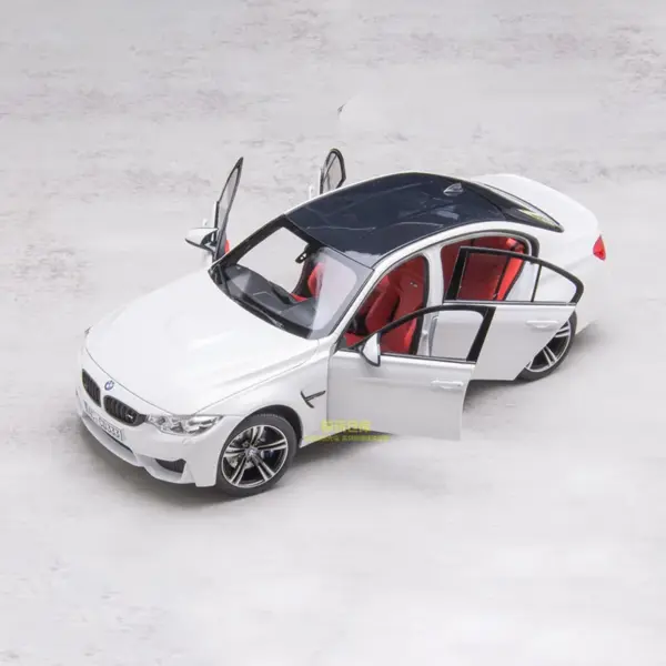 1:18 Scale BMW M3 F80 Diecast Model Car - Image 4