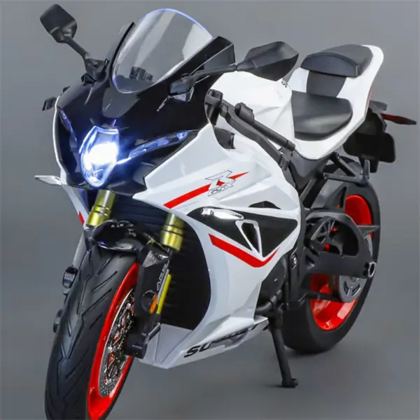 1/9 Scale Suzuki GSX-1000R Diecast Model - Image 2