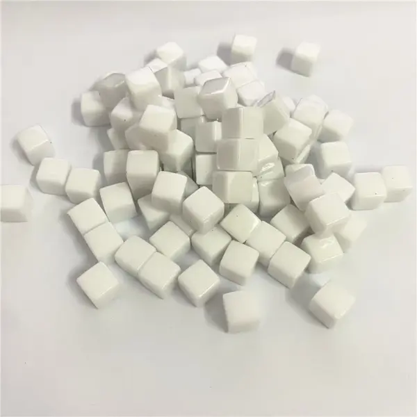 100 Pcs Clear 8mm Acrylic Square Dice Set - Image 8