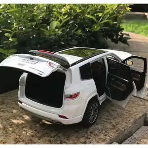 1:18 Scale Jeep Commander Alloy Model Car 11 S0b87ee3c9c46444b95308401f2554c35b