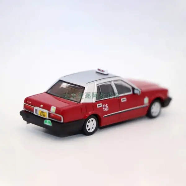 1:64 Scale Nissan Cedric Y31 Taxi Model - Image 3