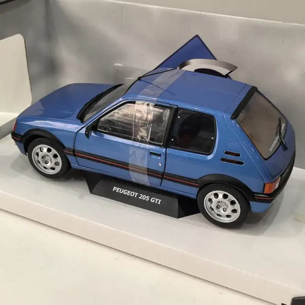 SOLIDO 1:18 P 205 GTI Diecast Model Car - Image 4