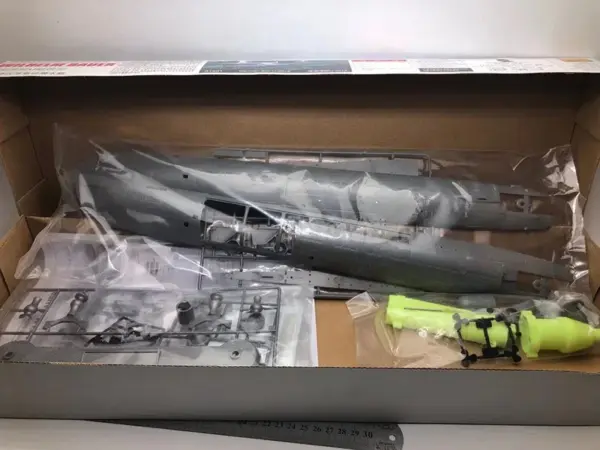 1/144 WWII German U Submarine Model Kit - Image 3