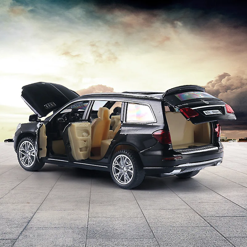 1:32 MAKEDA GL500 SUV Diecast Model 2 1:32 MAKEDA GL500 SUV Diecast Model - Image 2