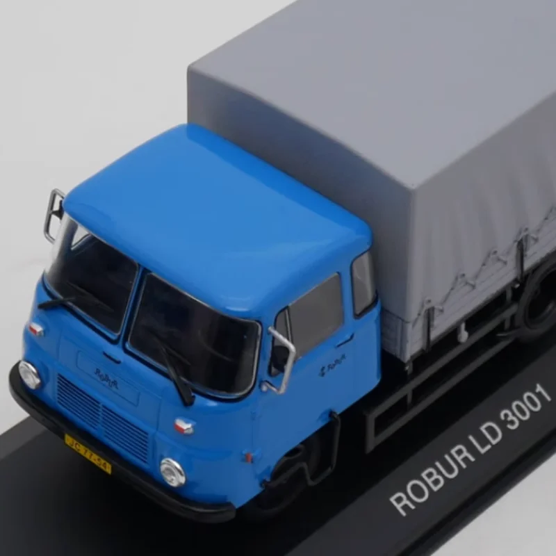 1:43 Scale Robur LD 3001 Diecast Model Car 6 1:43 Scale Robur LD 3001 Diecast Model Car - Image 6