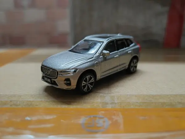 1:64 Scale Diecast XC90 S90 V90 Vehicle Model - Image 9