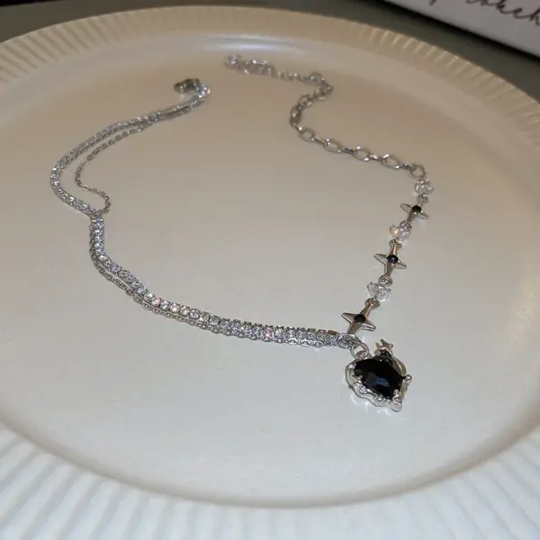 Kpop Black Heart Pendant Necklace for Women - Image 10
