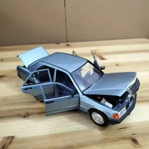 Benz 190E 1984 Classic Alloy Car Model 10 S0e86fd2cb71642d2a17efcfaeb941e0f8