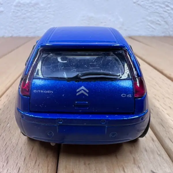1:64 Scale Citroen 2004 C4 Alloy Model Car - Image 5