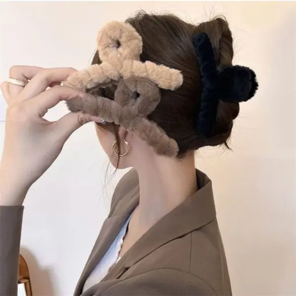 Winter Faux Fur Hair Claw Clip for Women - Image 2